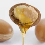 Olio di argan per l'abbronzatura: modalità d'uso per pelle e capelli