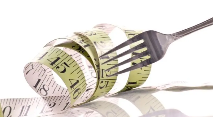 Dieta veloce e disintossicante per dimagrire kg di troppo delle feste di Pasqua