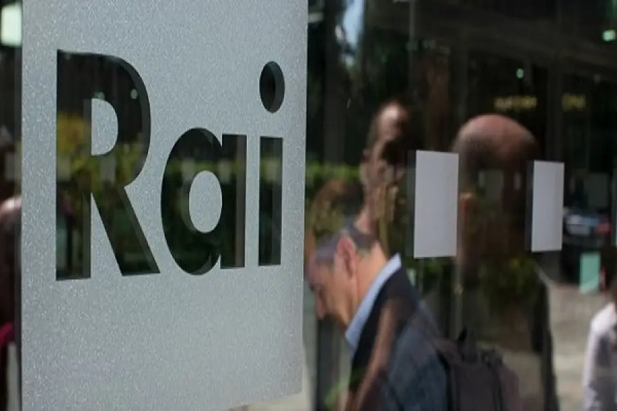 Tetto Stipendi Rai anche per le fiction: La Porta Rossa, Don Matteo e Montalbano a rischio?