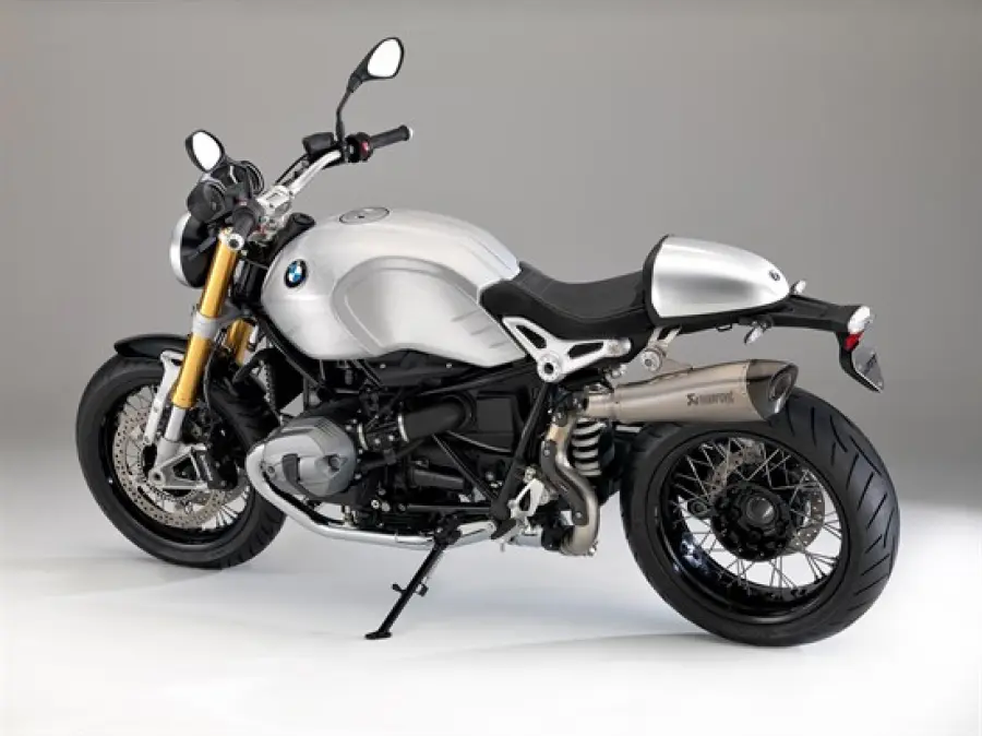 BMW moto rende più sicuri i suoi mezzi con la chiamata di emergenza automatica