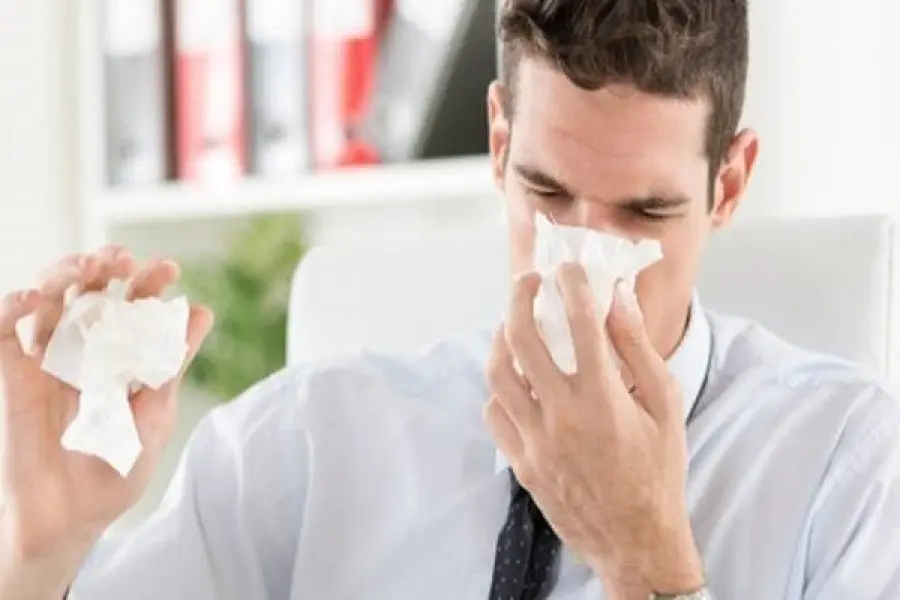 Allergie di primavera indagine Groupon, altro che pollini e polvere: italiani intolleranti all’ufficio e al traffico